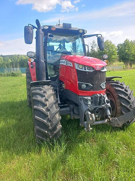 Massey Ferguson MF 6714 S Dyna-VT - Traktor: foto 3 Massey Ferguson MF 6714 S Dyna-VT - Traktor: foto 3