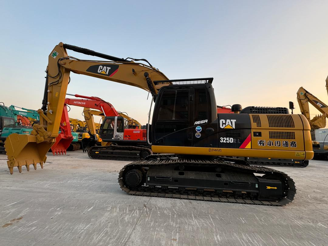 Caterpillar 325 CAT CAT 325D 325D2 330D 329D 320D 320D2 320GC - Ekskavator me zinxhirë: foto 1 Caterpillar 325 CAT CAT 325D 325D2 330D 329D 320D 320D2 320GC - Ekskavator me zinxhirë: foto 1