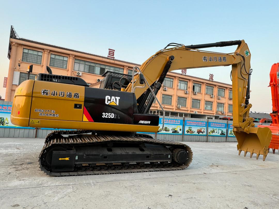 Caterpillar 325 CAT CAT 325D 325D2 330D 329D 320D 320D2 320GC - Ekskavator me zinxhirë: foto 3 Caterpillar 325 CAT CAT 325D 325D2 330D 329D 320D 320D2 320GC - Ekskavator me zinxhirë: foto 3