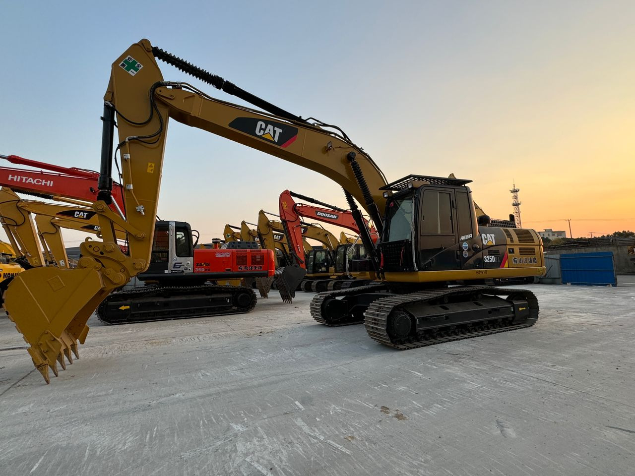 Caterpillar 325D CAT 325D2 329D 330D 330D2 25 Ton Used Excavator for Sale - Ekskavator me zinxhirë: foto 3 Caterpillar 325D CAT 325D2 329D 330D 330D2 25 Ton Used Excavator for Sale - Ekskavator me zinxhirë: foto 3