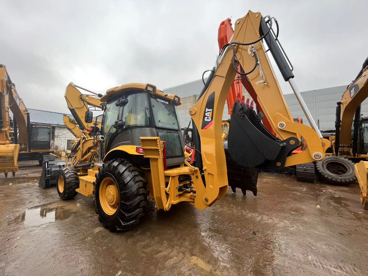 Caterpillar 420F 416 430 CAT Backhoe Loader New or Used on Sale - Fadromë me shkarkim nga prapa: foto 5 Caterpillar 420F 416 430 CAT Backhoe Loader New or Used on Sale - Fadromë me shkarkim nga prapa: foto 5