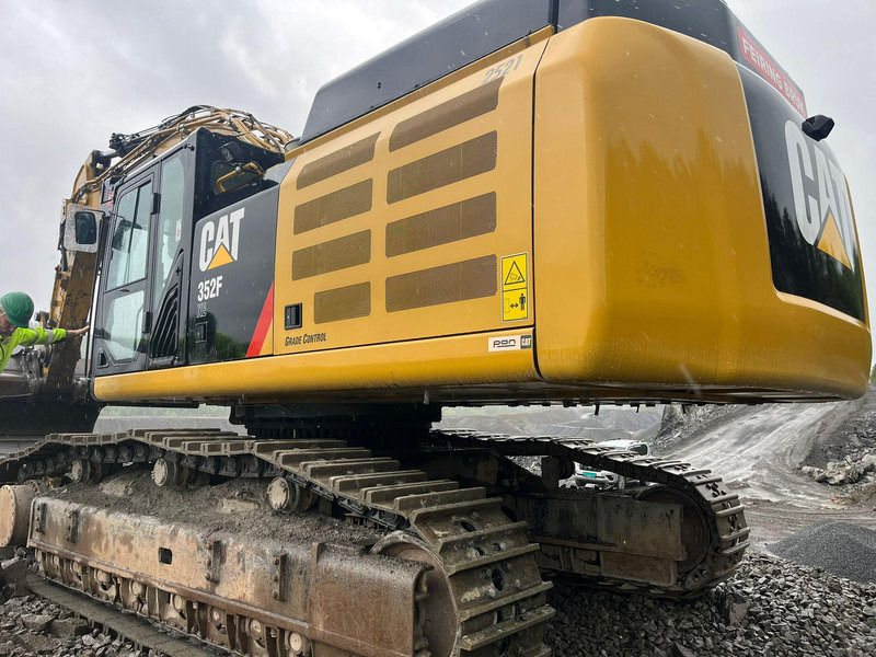 Caterpillar 352F XE - Ekskavator me zinxhirë: foto 1 Caterpillar 352F XE - Ekskavator me zinxhirë: foto 1
