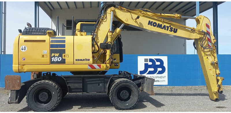 Komatsu PW180-10 - Ekskavator me goma: foto 2 Komatsu PW180-10 - Ekskavator me goma: foto 2