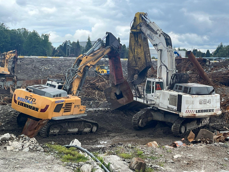 Liebherr R984C - Ekskavator me zinxhirë: foto 2 Liebherr R984C - Ekskavator me zinxhirë: foto 2