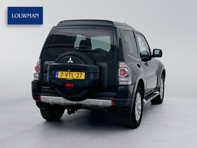 Mitsubishi Pajero 3.2 DI-D Instyle High Roof Van Grijs kenteken Automaat Climate control Trekhaak 3000KG - Kamioncine: foto 2 Mitsubishi Pajero 3.2 DI-D Instyle High Roof Van Grijs kenteken Automaat Climate control Trekhaak 3000KG - Kamioncine: foto 2