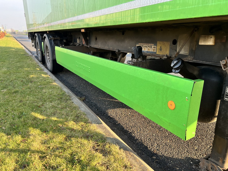 Krone 2- Assige Koeltrailer Carrier vector 1550 / laadklep / stuuras - Gjysmë rimorkio frigorifer: foto 4 Krone 2- Assige Koeltrailer Carrier vector 1550 / laadklep / stuuras - Gjysmë rimorkio frigorifer: foto 4