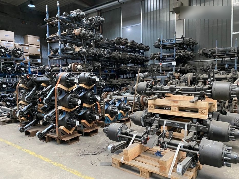 Kargomil Kempf Langendorf Marrel Meiller Schmitz Schwarzmuller Schmitz Cargobull - Bosht dhe pjesë këmbimi për Rimorkio: foto 2 Kargomil Kempf Langendorf Marrel Meiller Schmitz Schwarzmuller Schmitz Cargobull - Bosht dhe pjesë këmbimi për Rimorkio: foto 2