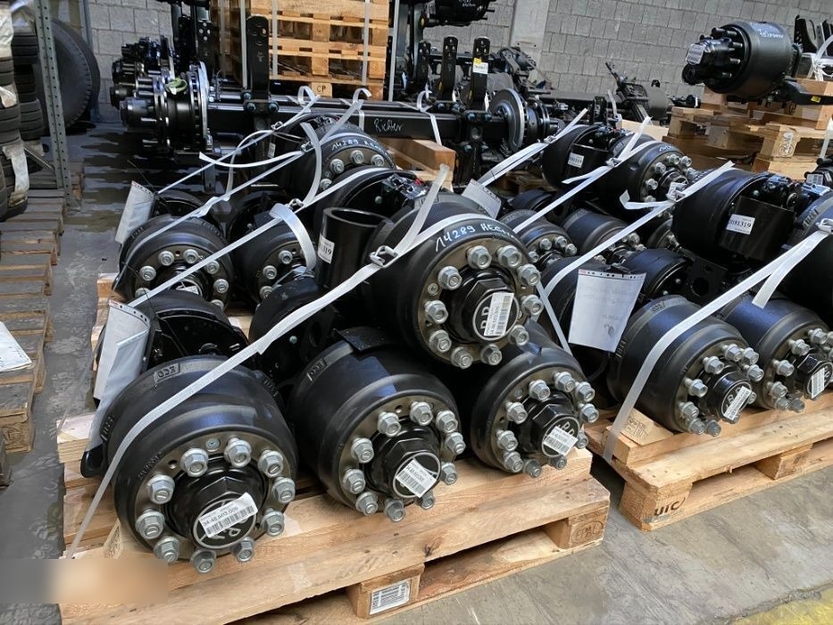 Kargomil Kempf Langendorf Marrel Meiller Schmitz Schwarzmuller Schmitz Cargobull - Bosht dhe pjesë këmbimi për Rimorkio: foto 1 Kargomil Kempf Langendorf Marrel Meiller Schmitz Schwarzmuller Schmitz Cargobull - Bosht dhe pjesë këmbimi për Rimorkio: foto 1