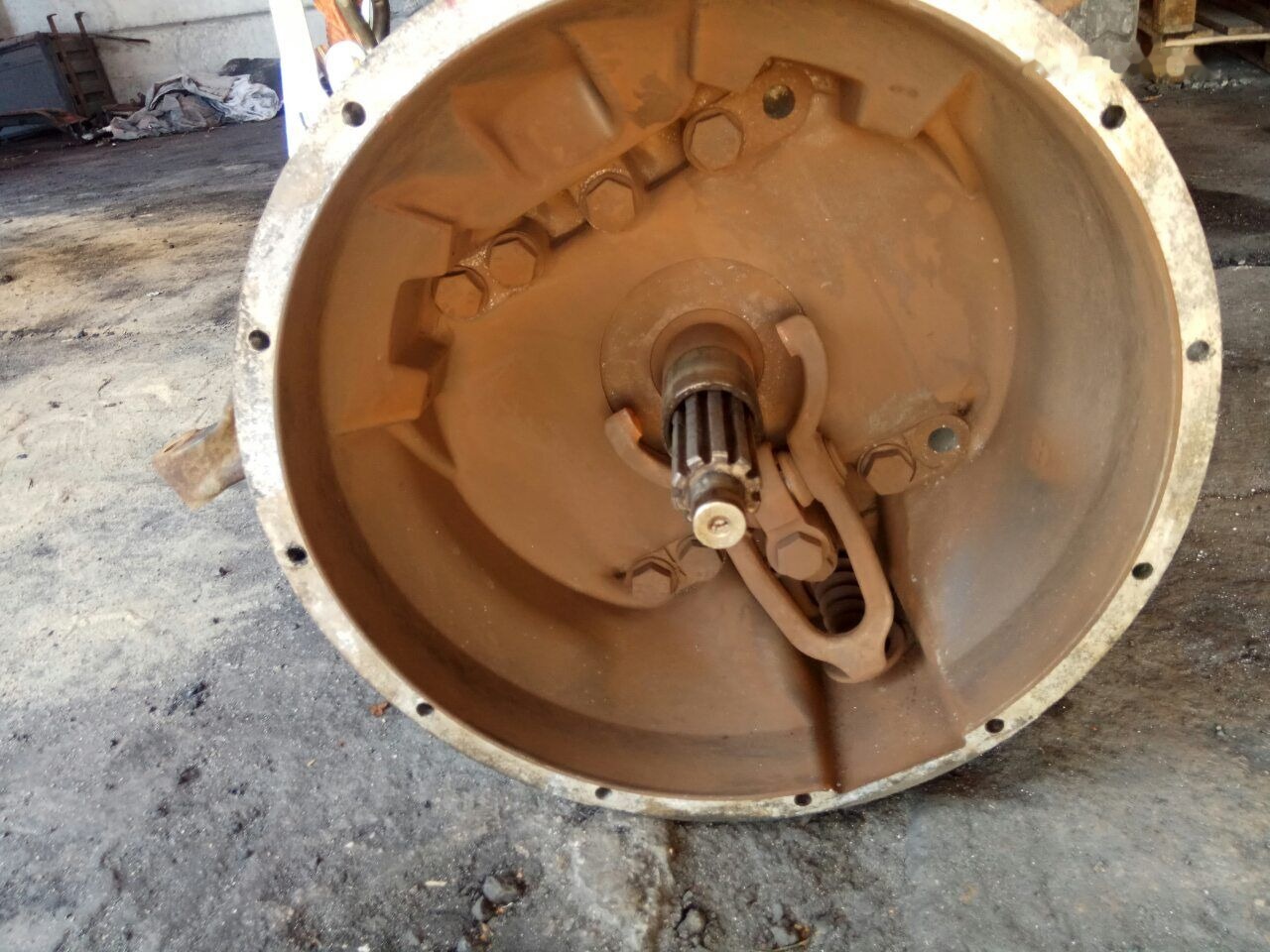 MAN fs8309AH 81320036493 - Kutia e marsheve për Kamioni: foto 4 MAN fs8309AH 81320036493 - Kutia e marsheve për Kamioni: foto 4