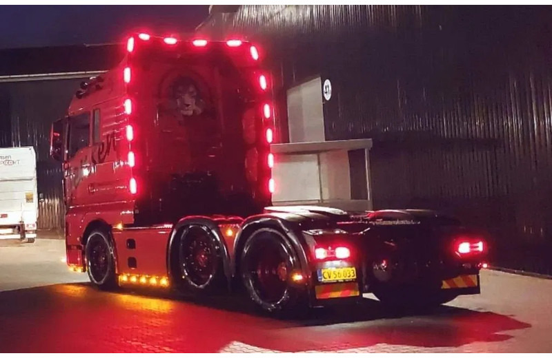 MAN TGX 26.510 2stk . Special interior. pusher 6x2/2. - Gjysmë-kamion: foto 4 MAN TGX 26.510 2stk . Special interior. pusher 6x2/2. - Gjysmë-kamion: foto 4