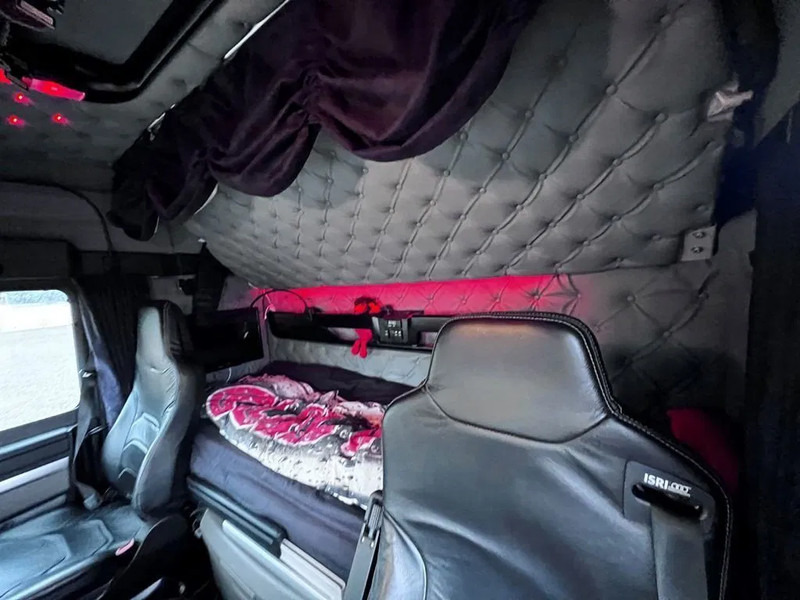 MAN TGX 26.510 2stk . Special interior. pusher 6x2/2. - Gjysmë-kamion: foto 3 MAN TGX 26.510 2stk . Special interior. pusher 6x2/2. - Gjysmë-kamion: foto 3