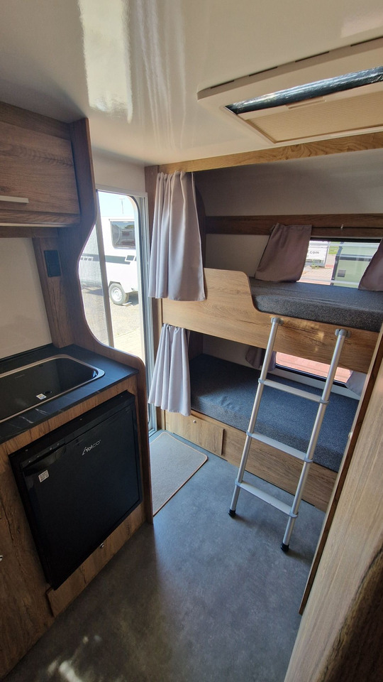 N-LAZUR Niewiadów Nowa Przyczepa Kempingowa dla 4 osób z Łazienką - Rulot: foto 3 N-LAZUR Niewiadów Nowa Przyczepa Kempingowa dla 4 osób z Łazienką - Rulot: foto 3