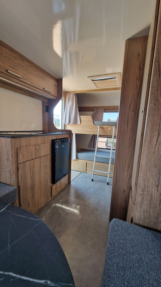 N-LAZUR Niewiadów Nowa Przyczepa Kempingowa dla 4 osób z Łazienką - Rulot: foto 2 N-LAZUR Niewiadów Nowa Przyczepa Kempingowa dla 4 osób z Łazienką - Rulot: foto 2