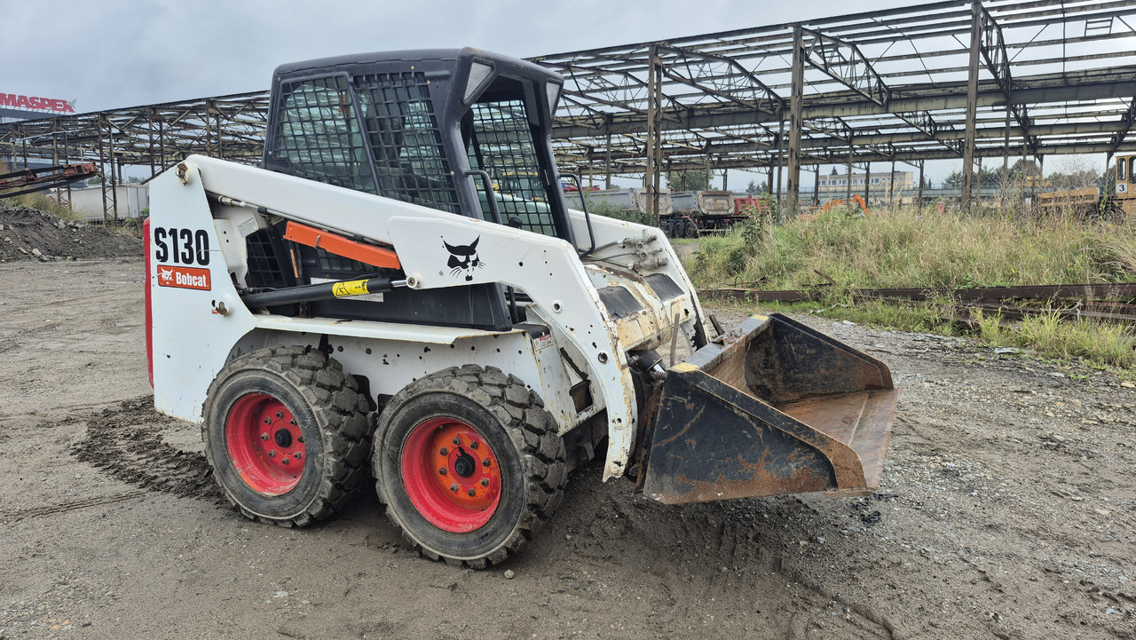 BOBCAT S130 - Mini fadrom: foto 5 BOBCAT S130 - Mini fadrom: foto 5