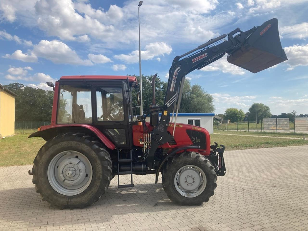 Belarus MTS1021.3 - Traktor: foto 4 Belarus MTS1021.3 - Traktor: foto 4