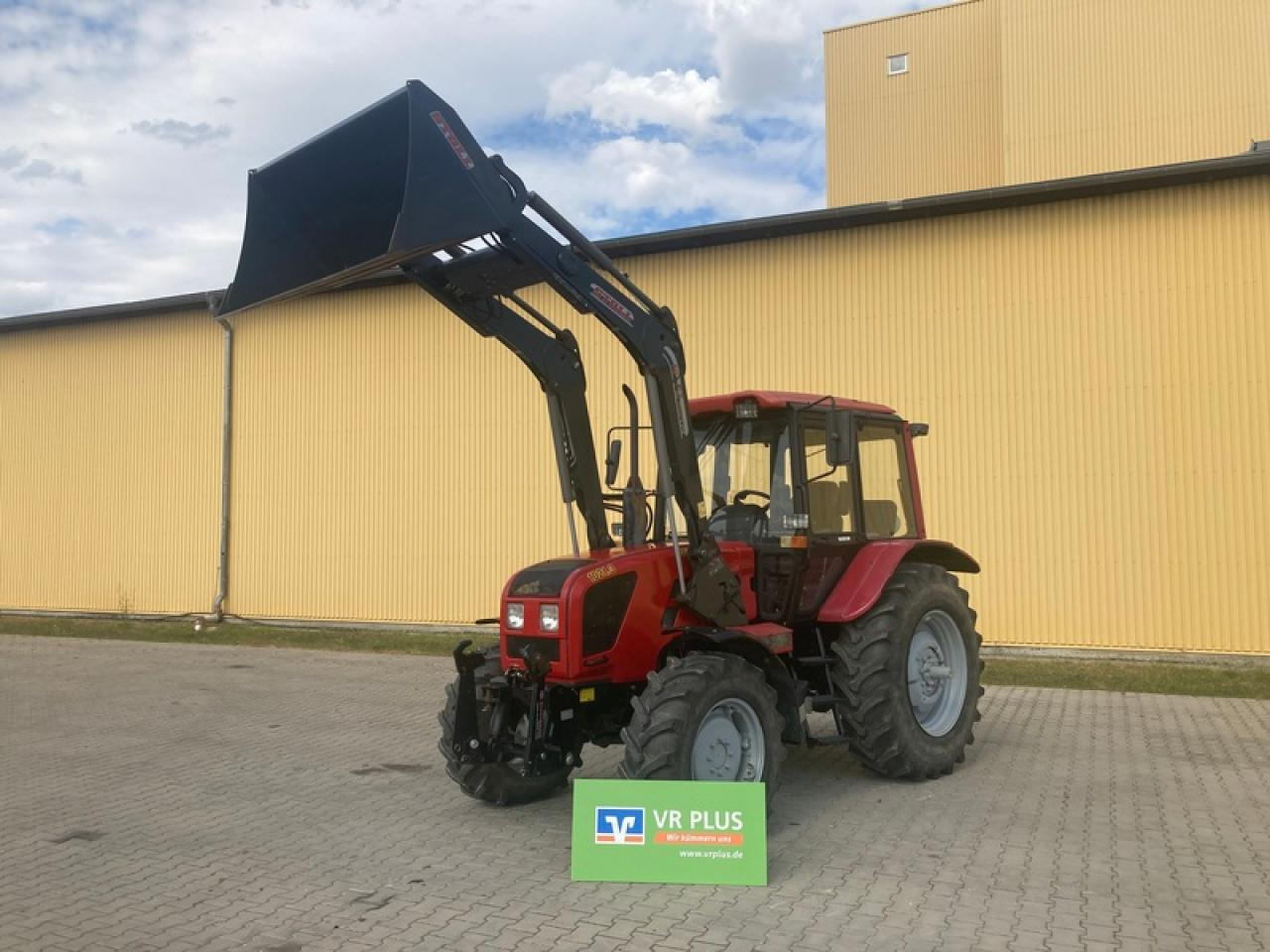 Belarus MTS1021.3 - Traktor: foto 1 Belarus MTS1021.3 - Traktor: foto 1