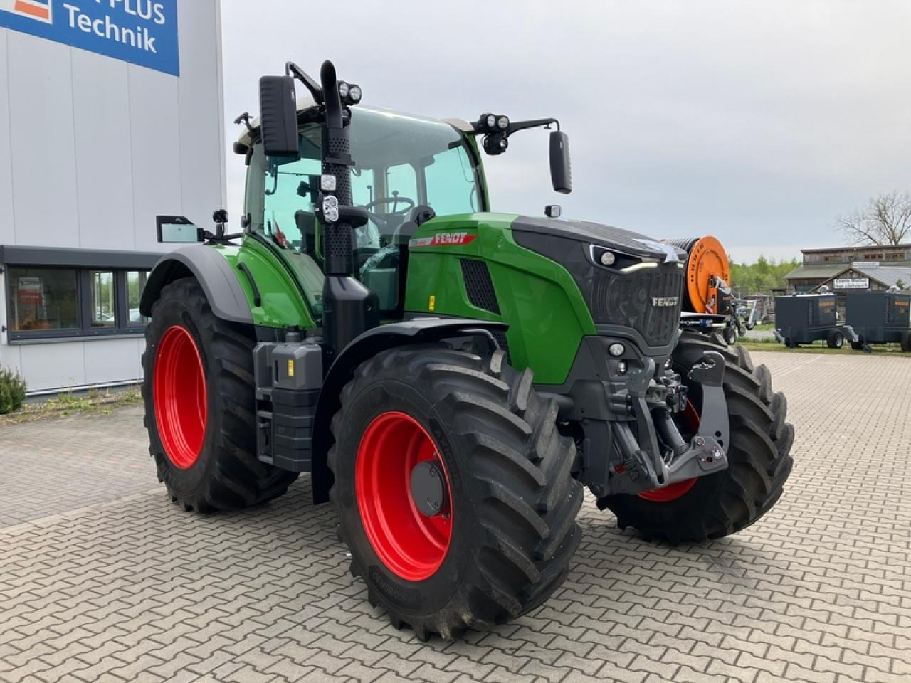 Fendt VARIO726 GEN 7 PROFI PLUS SET 2 - Traktor: foto 4 Fendt VARIO726 GEN 7 PROFI PLUS SET 2 - Traktor: foto 4