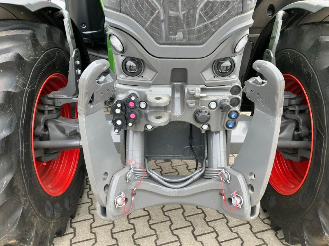 Fendt VARIO726 GEN 7 PROFI PLUS SET 2 - Traktor: foto 5 Fendt VARIO726 GEN 7 PROFI PLUS SET 2 - Traktor: foto 5