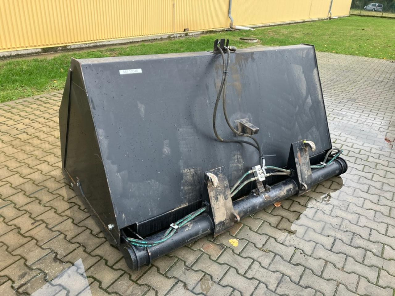 HOCHKIPPSCHAUFEL FRICKE EUROAUFNAH - Kovë: foto 5 HOCHKIPPSCHAUFEL FRICKE EUROAUFNAH - Kovë: foto 5