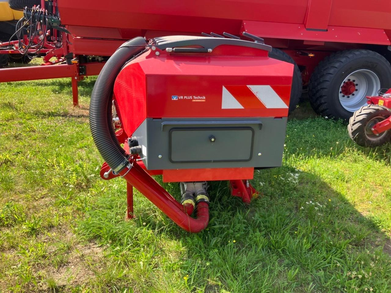 Horsch PARTNER 2000 FRONTTANK - Shpërndarës plehu kimik: foto 3 Horsch PARTNER 2000 FRONTTANK - Shpërndarës plehu kimik: foto 3