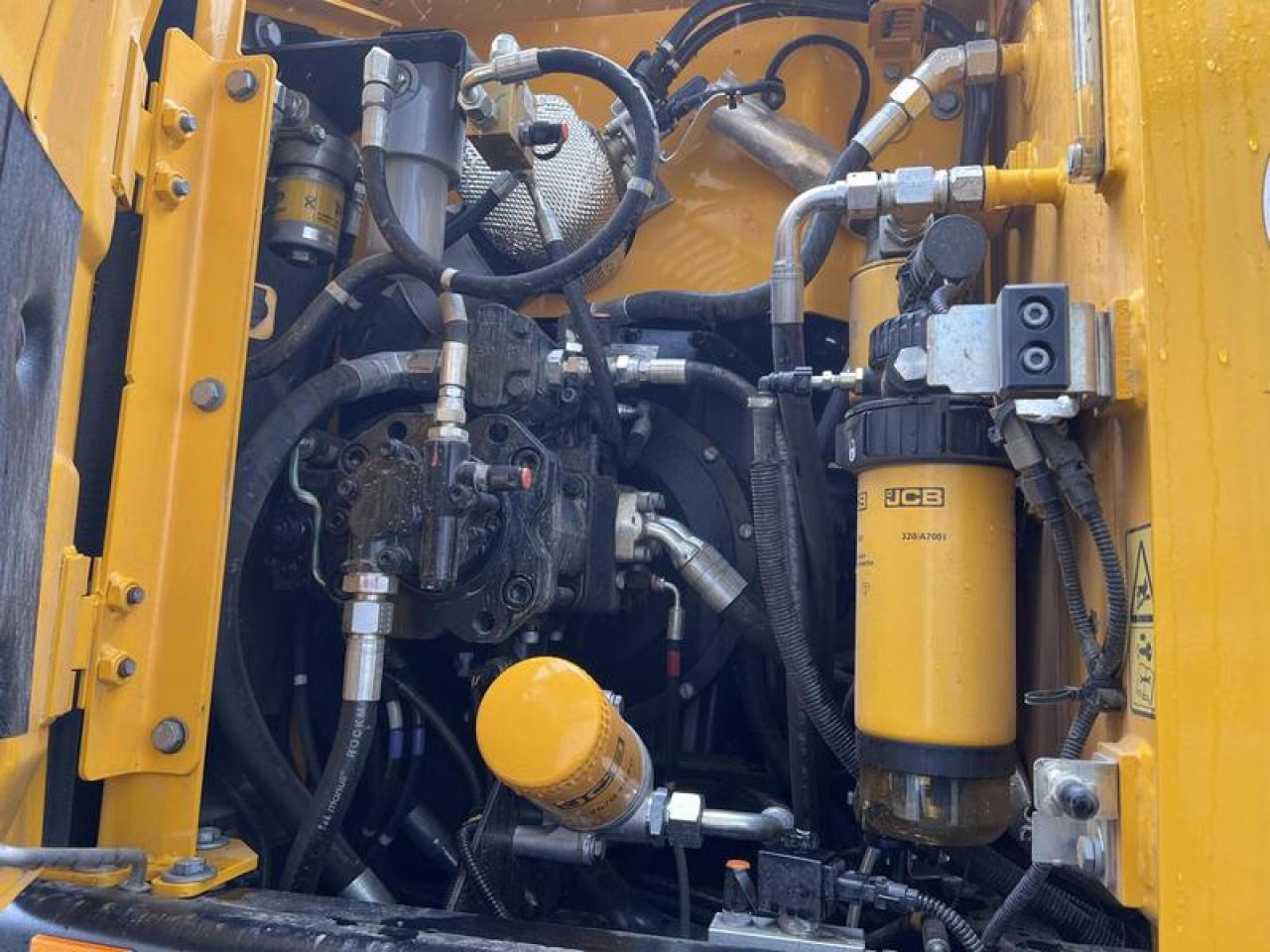 JCB JS145W - Ekskavator me goma: foto 2 JCB JS145W - Ekskavator me goma: foto 2