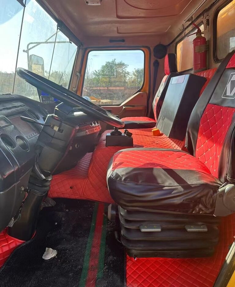XCMG XCT50 QY50K QY70K QY100K QY130K 35 50 70 80 130 truck crane - Autovinç: foto 4 XCMG XCT50 QY50K QY70K QY100K QY130K 35 50 70 80 130 truck crane - Autovinç: foto 4