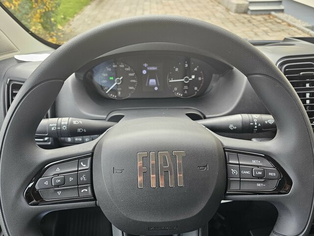 FIAT Ducato 140 DOKA Pritsche 2,9 Meter Klima DAB... - Kamioncine me karroceri, Kamioncine dopio kabinë: foto 4 FIAT Ducato 140 DOKA Pritsche 2,9 Meter Klima DAB... - Kamioncine me karroceri, Kamioncine dopio kabinë: foto 4