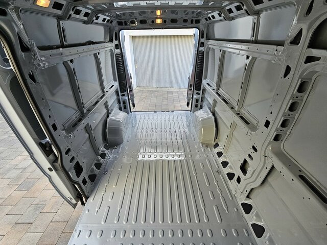 Furgon i ri FIAT Ducato 35 L3H2 180 Automatik 13m³ Serie 10 9.2: foto 32