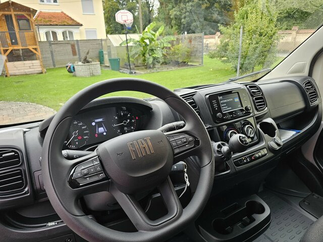 FIAT Ducato MAXI 140 Serie 9.2 2025 L5 Doppelkabine - Kamioncine me karroceri, Kamioncine dopio kabinë: foto 3 FIAT Ducato MAXI 140 Serie 9.2 2025 L5 Doppelkabine - Kamioncine me karroceri, Kamioncine dopio kabinë: foto 3