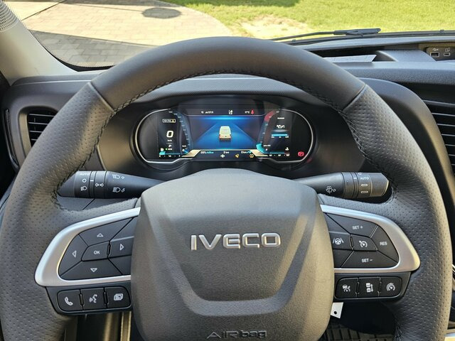 IVECO Daily 35S18HA8V Hi-Matic 18m³ Modell 2025 MY24... - Furgon: foto 4 IVECO Daily 35S18HA8V Hi-Matic 18m³ Modell 2025 MY24... - Furgon: foto 4