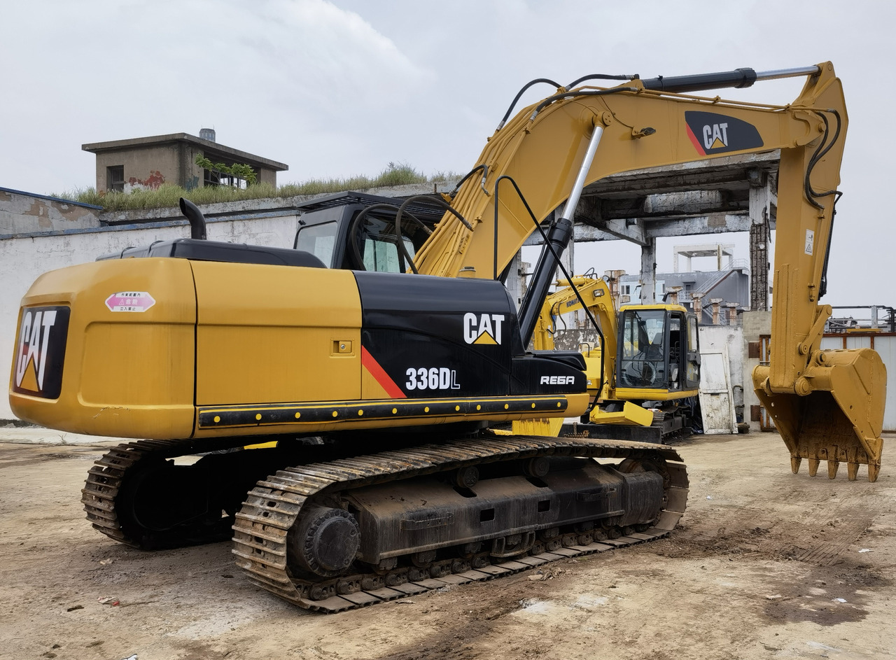 CAT 336DL Excavator - Ekskavator me zinxhirë: foto 1 CAT 336DL Excavator - Ekskavator me zinxhirë: foto 1