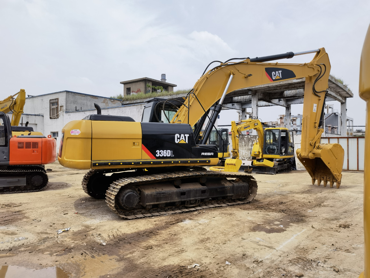 Cat 336DL Excavator - Ekskavator me zinxhirë: foto 1 Cat 336DL Excavator - Ekskavator me zinxhirë: foto 1