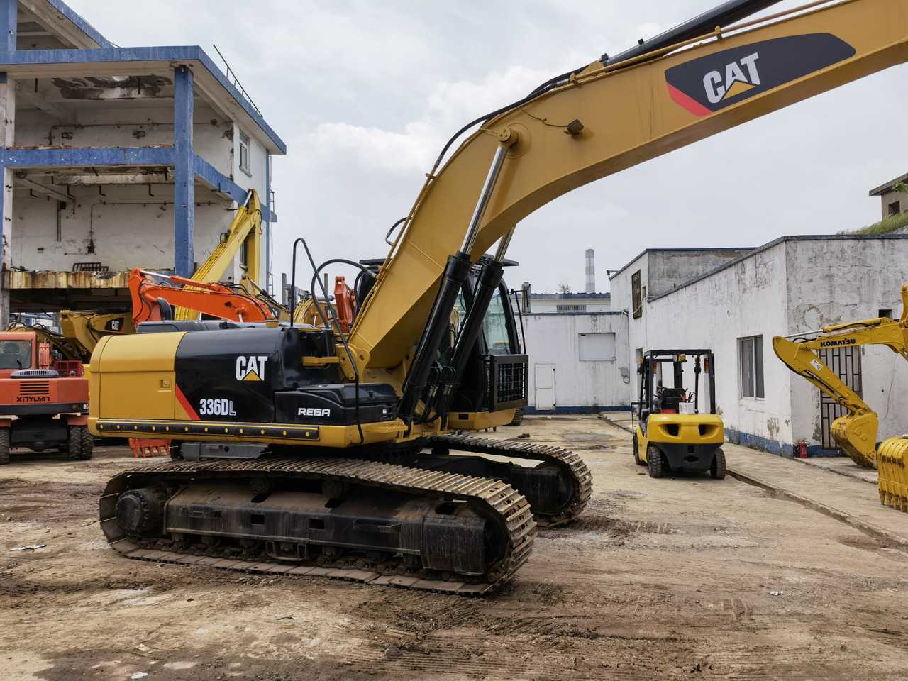 Cat 336DL Excavator - Ekskavator me zinxhirë: foto 3 Cat 336DL Excavator - Ekskavator me zinxhirë: foto 3