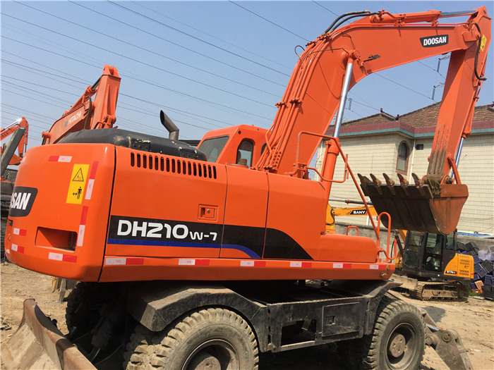Doosan DH210w-7 wheel excavator - Ekskavator me goma: foto 2 Doosan DH210w-7 wheel excavator - Ekskavator me goma: foto 2