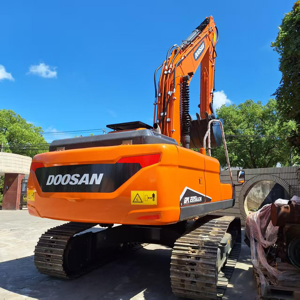 Doosan Dx225LCA Crawler Excavator - Ekskavator me zinxhirë: foto 2 Doosan Dx225LCA Crawler Excavator - Ekskavator me zinxhirë: foto 2