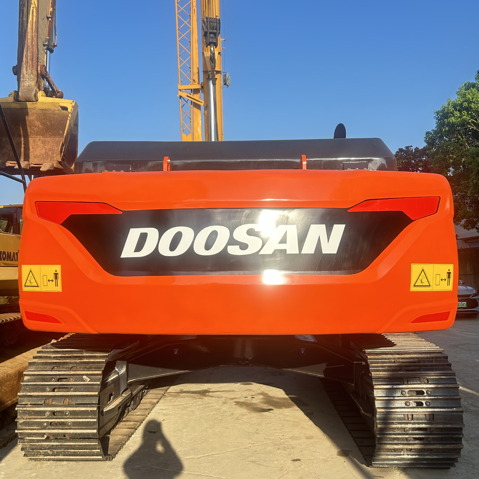Doosan Dx300LC-9C Crawler Excavator - Ekskavator me zinxhirë: foto 5 Doosan Dx300LC-9C Crawler Excavator - Ekskavator me zinxhirë: foto 5
