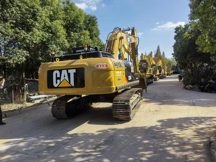 Durable and good working condition used Caterpillar cat 325D Second hand excavators for sale in shanghai - Ekskavator me zinxhirë: foto 5 Durable and good working condition used Caterpillar cat 325D Second hand excavators for sale in shanghai - Ekskavator me zinxhirë: foto 5