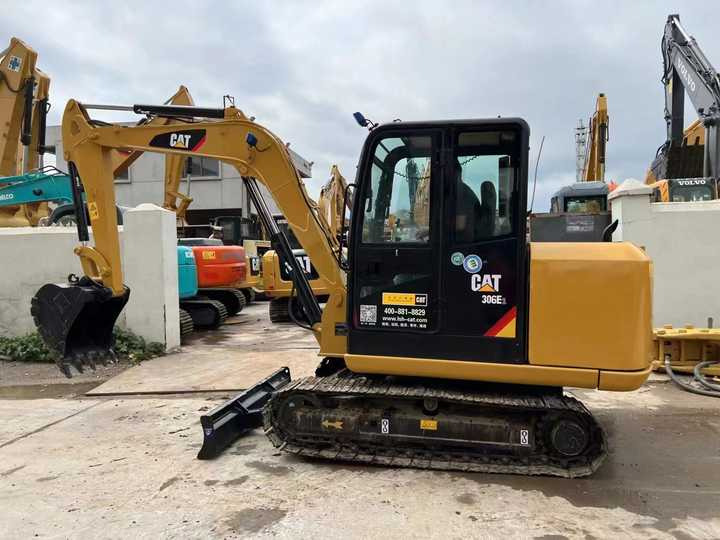 Good condition high quality original design second hand excavator CAT306E2 cat 305.5 hydraulic crawler digger for sale - Ekskavator me zinxhirë: foto 2 Good condition high quality original design second hand excavator CAT306E2 cat 305.5 hydraulic crawler digger for sale - Ekskavator me zinxhirë: foto 2