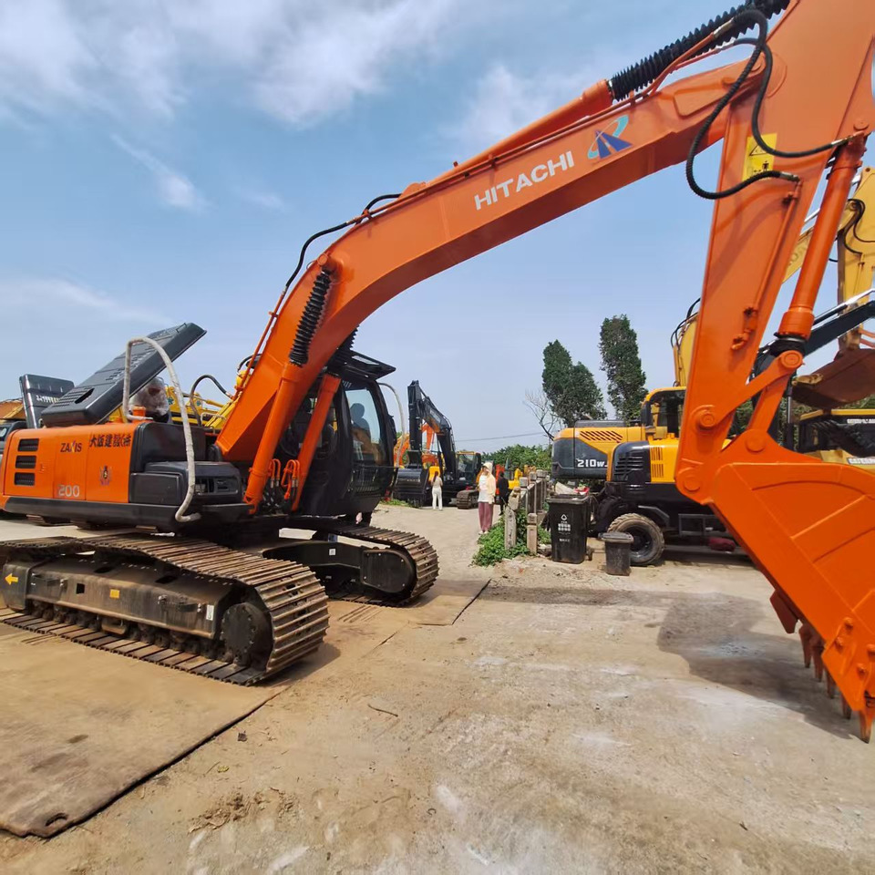 Hitachi ZX200G Excavator - Ekskavator me zinxhirë: foto 2 Hitachi ZX200G Excavator - Ekskavator me zinxhirë: foto 2