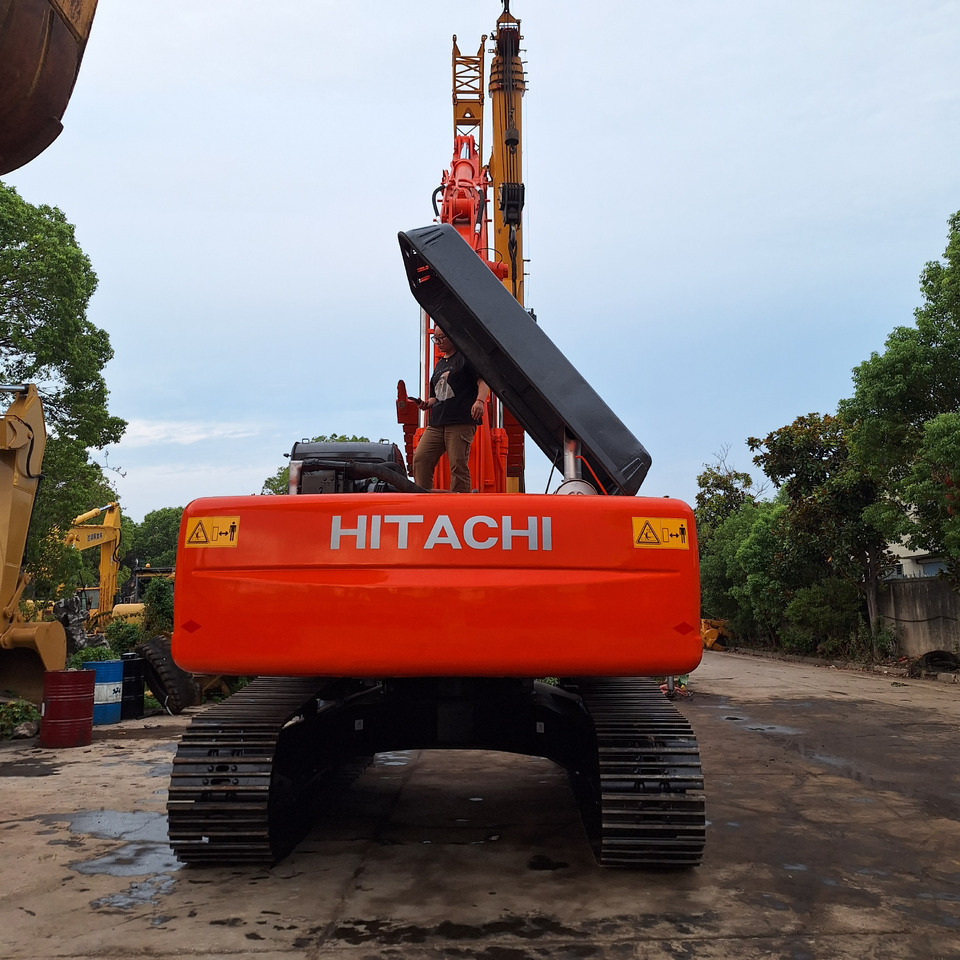 Hitachi ZX350G Excavator - Ekskavator me zinxhirë: foto 5 Hitachi ZX350G Excavator - Ekskavator me zinxhirë: foto 5