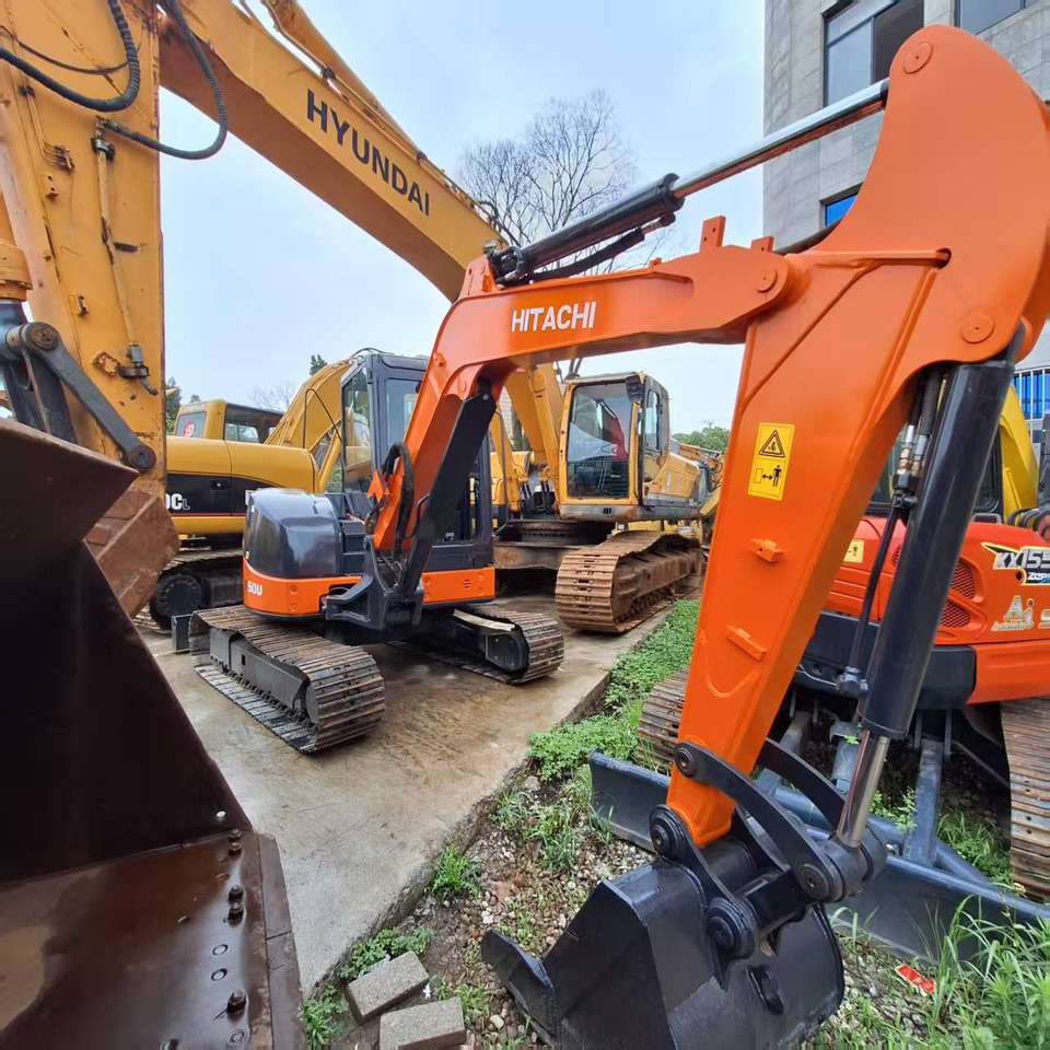Hitachi ZX50 Excavator - Ekskavator me zinxhirë: foto 2 Hitachi ZX50 Excavator - Ekskavator me zinxhirë: foto 2