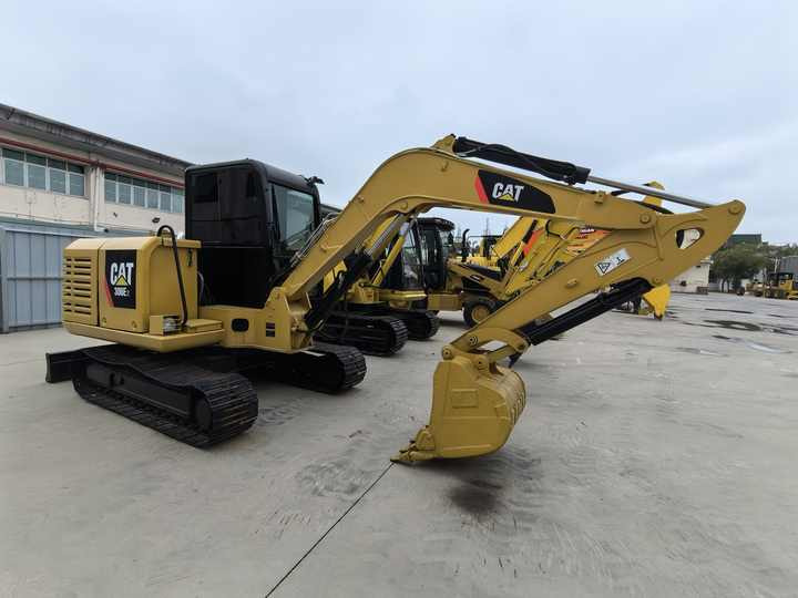 Hot sale Used Caterpillar mini excavator 306E2 Original Cat 306E2 305.5E2 excavators in good condition - Ekskavator me zinxhirë: foto 3 Hot sale Used Caterpillar mini excavator 306E2 Original Cat 306E2 305.5E2 excavators in good condition - Ekskavator me zinxhirë: foto 3