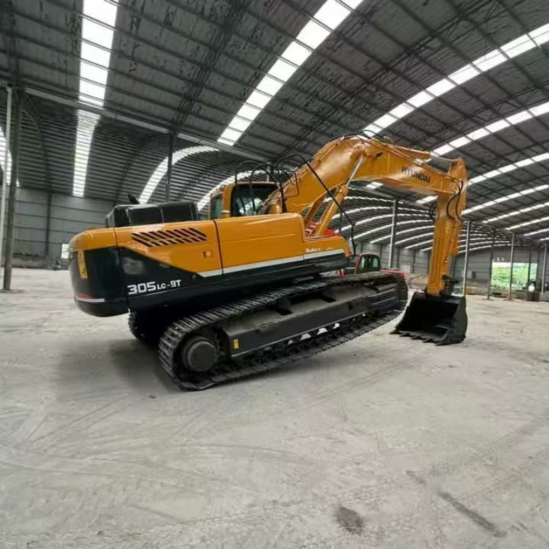 Hyundai 305LC-9T Excavator - Ekskavator me zinxhirë: foto 2 Hyundai 305LC-9T Excavator - Ekskavator me zinxhirë: foto 2