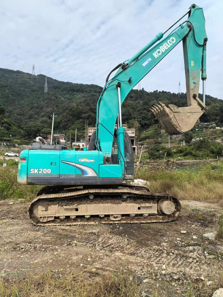 Kobelco SK200-8 Excavator - Ekskavator me zinxhirë: foto 2 Kobelco SK200-8 Excavator - Ekskavator me zinxhirë: foto 2