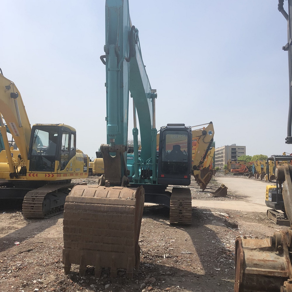 Kobelco SK200-8 Excavator - Ekskavator me zinxhirë: foto 5 Kobelco SK200-8 Excavator - Ekskavator me zinxhirë: foto 5