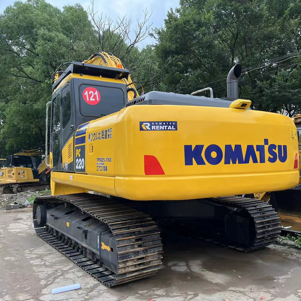 Komatsu PC 220-8 Excavator - Ekskavator me zinxhirë: foto 5 Komatsu PC 220-8 Excavator - Ekskavator me zinxhirë: foto 5