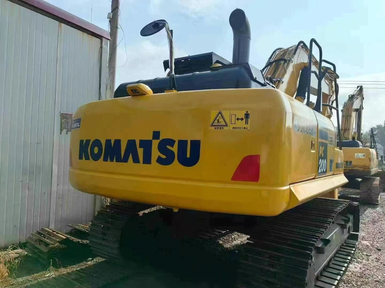 Komatsu PC200-7 excavator - Ekskavator me zinxhirë: foto 2 Komatsu PC200-7 excavator - Ekskavator me zinxhirë: foto 2