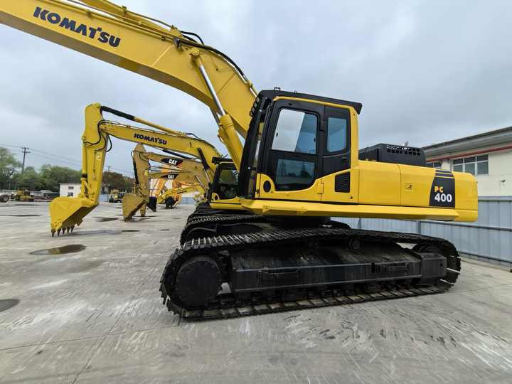 Komatsu PC400 -8 - Ekskavator me zinxhirë: foto 3 Komatsu PC400 -8 - Ekskavator me zinxhirë: foto 3