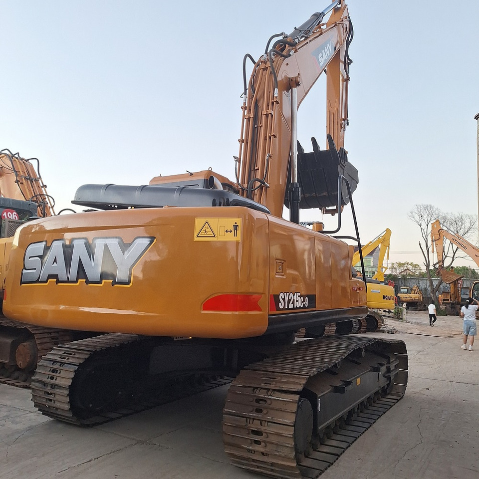 Used SANY 215c Excavator - Ekskavator me zinxhirë: foto 2 Used SANY 215c Excavator - Ekskavator me zinxhirë: foto 2
