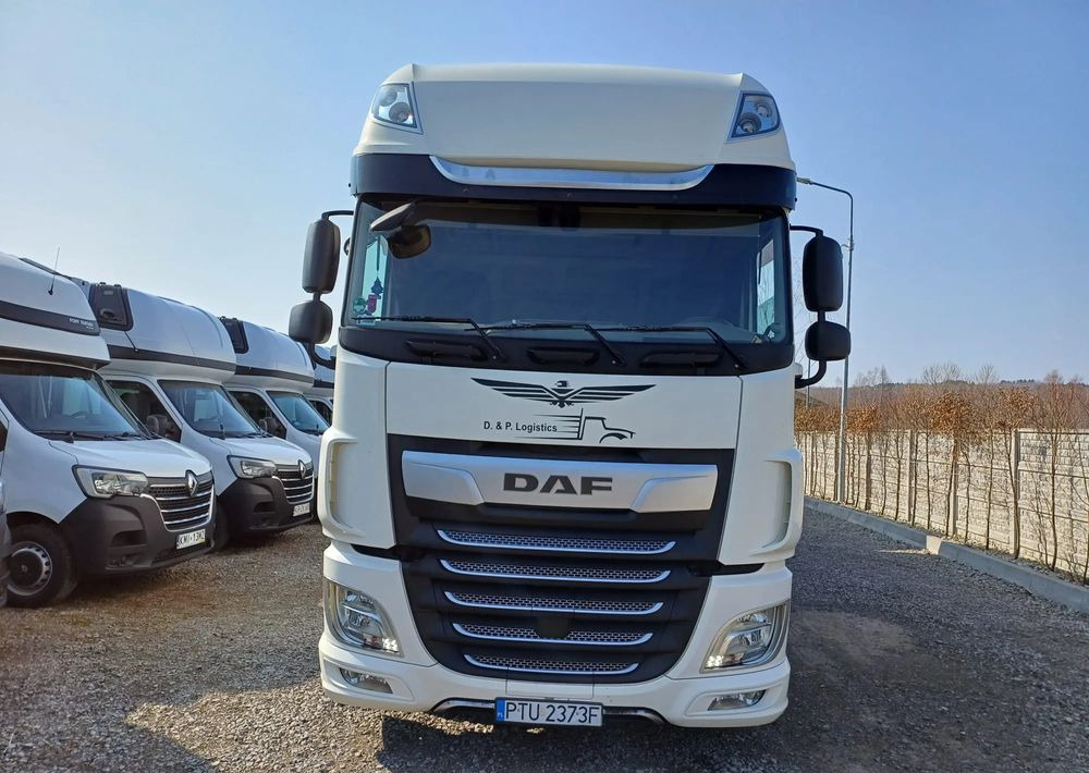 DAF XF 480 SUPER SPACE CAB / ZESTAW TANDEM PRZEJAZDOWY 120m3 - Kamion me tendë: foto 5 DAF XF 480 SUPER SPACE CAB / ZESTAW TANDEM PRZEJAZDOWY 120m3 - Kamion me tendë: foto 5